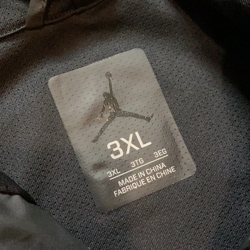 2015 Air Jordan Packable Tech Windbreaker - Picture 11 of 11